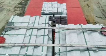 郴州 芝麻白仿形加直形路沿石出货日常