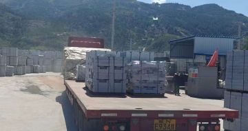 郴州 芝麻白仿形路沿石，直形路沿石