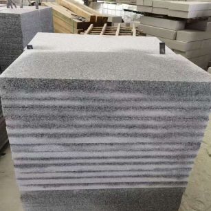 郴州 芝麻白5公分火烧地铺成品，900*400，规格可定制