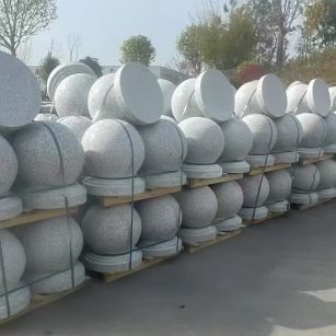 郴州 白麻花岗岩石材圆球，石球，挡车球，隔离球，景观石球，风水球等