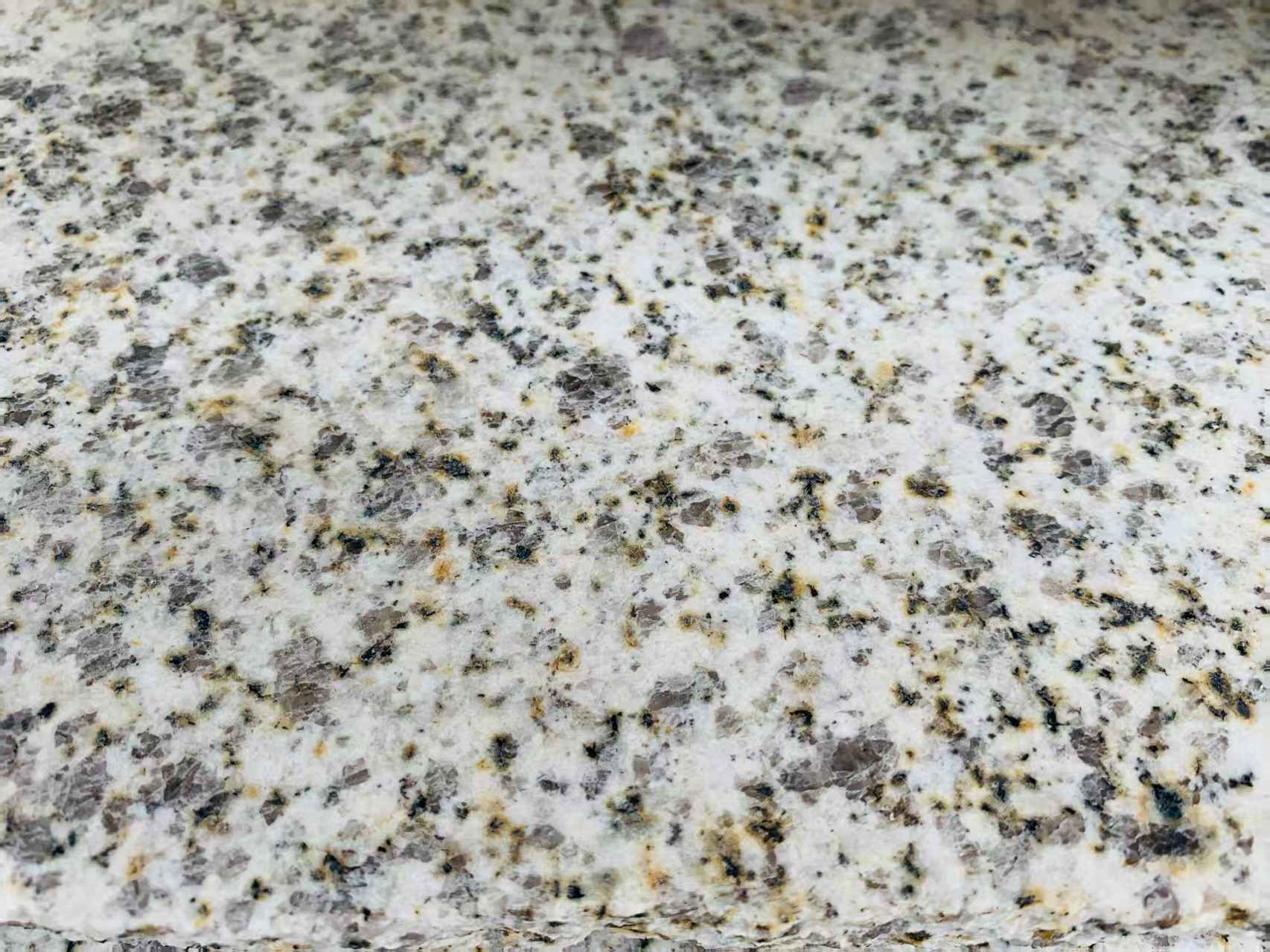 郴州 黄金麻花岗岩石材浅黄光面