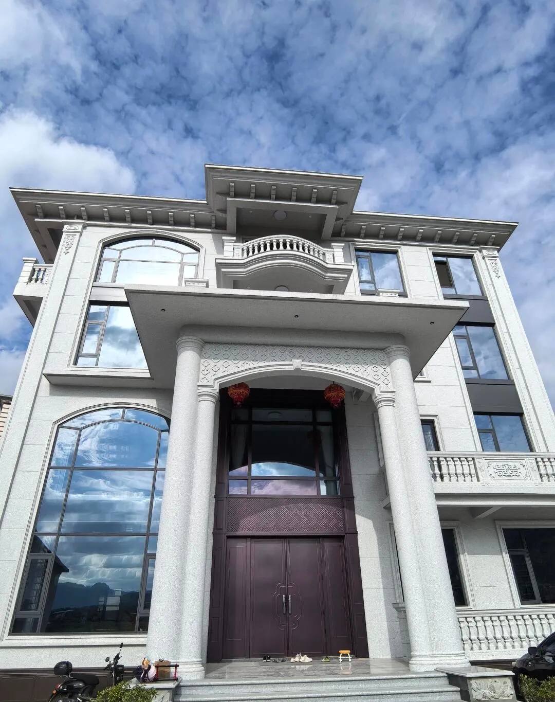 郴州白麻别墅外墙干挂石材效果示例