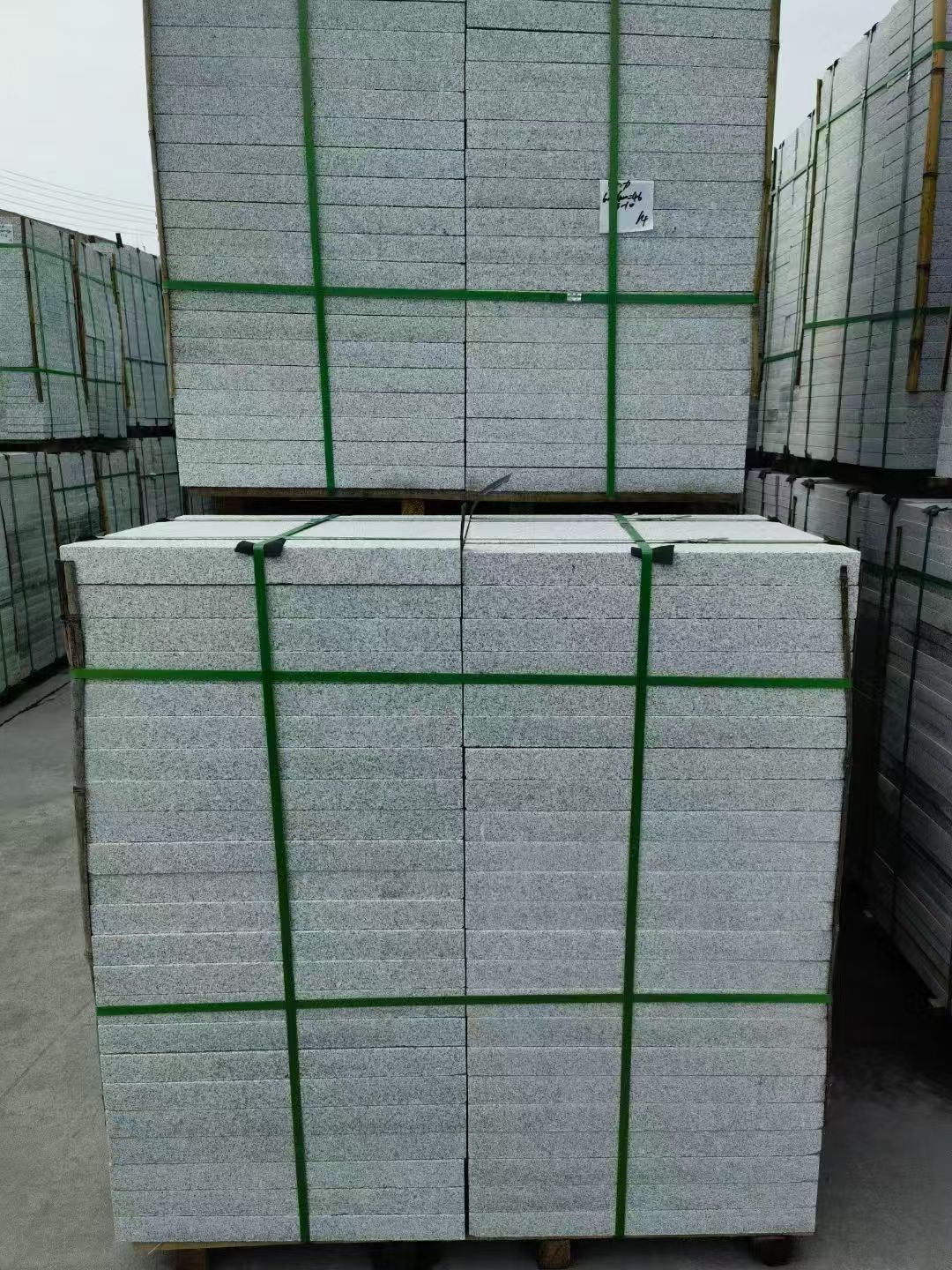 郴州 芝麻白火烧，园林广场市政工程地铺石，1.8~5.0厚均有现货