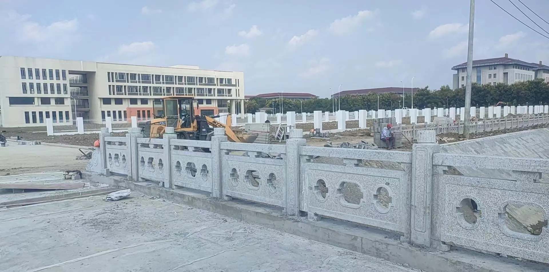 郴州 白麻花岗岩荔枝面河道栏杆