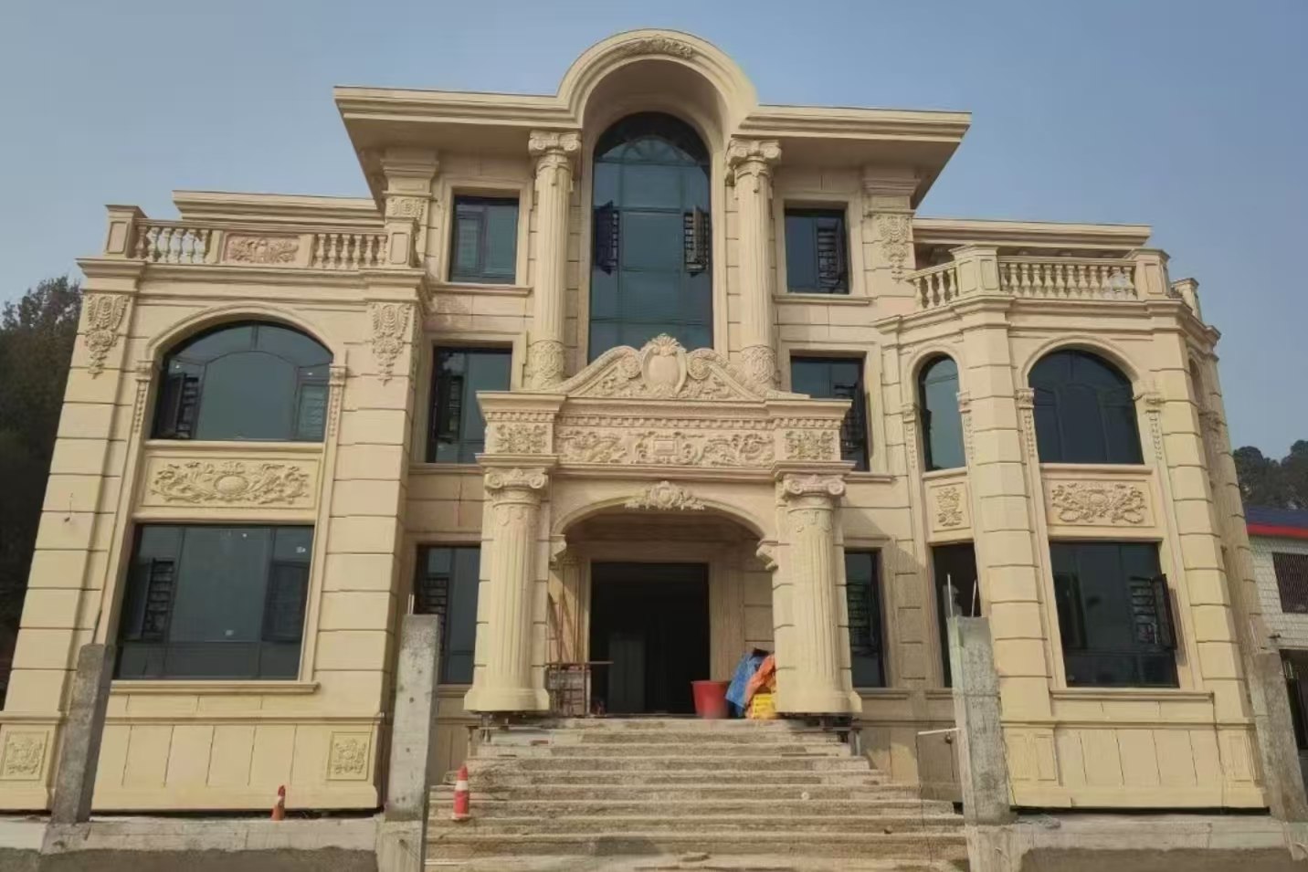 郴州 黄金麻花岗岩别墅外墙干挂