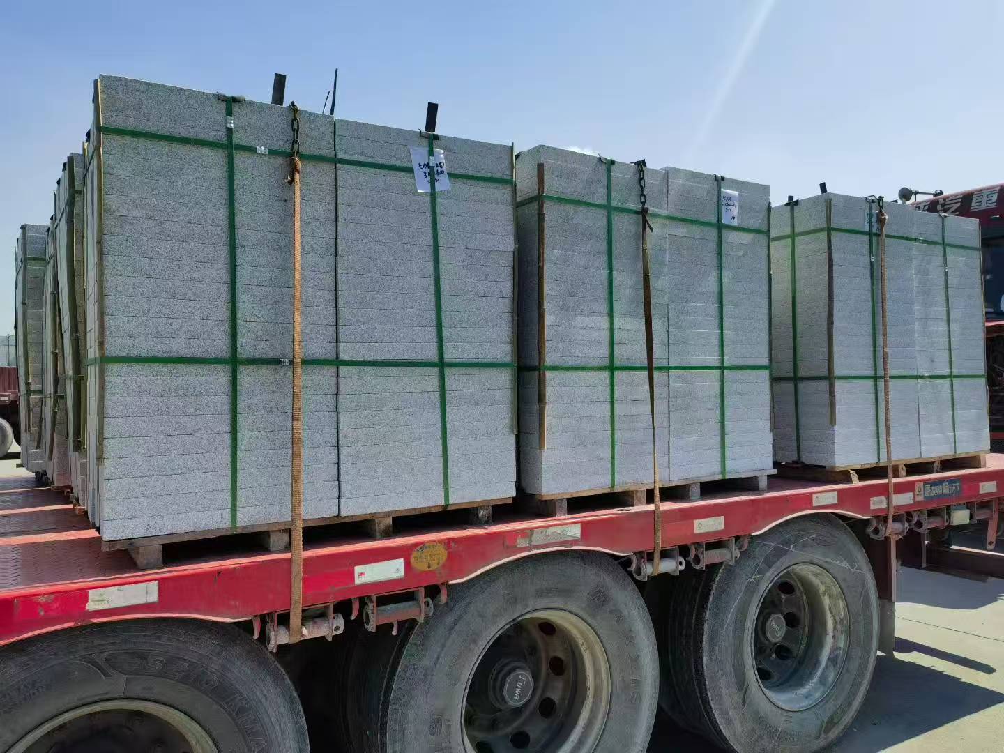 郴州芝麻白花岗岩出货日常地铺石